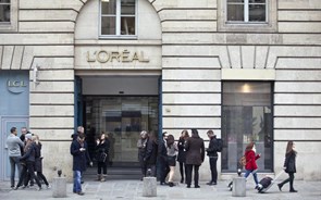 L’Oreal vai comprar acções próprias por seis mil milhões de euros