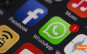 BLOOMBERG TV - Is WhatsApp Facebook’s Defensive Deal to Stay Cool?