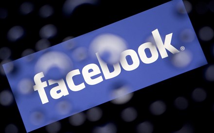 Facebook permitirá avaliar publicidade direccionada