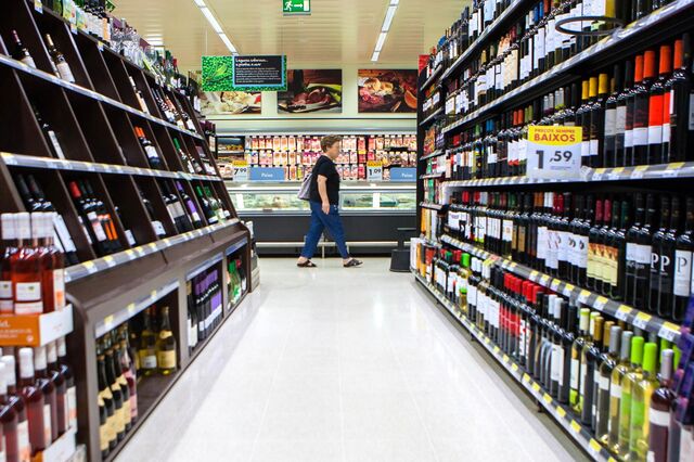Tribunais dão razão ao retalho contra taxa de segurança alimentar