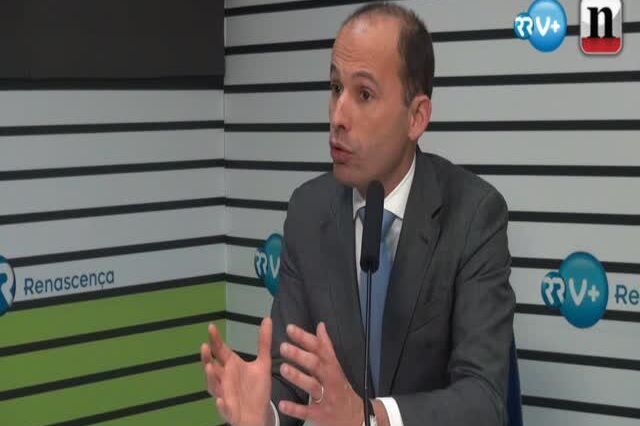 Reformas antecipadas ficam congeladas até final do ano 