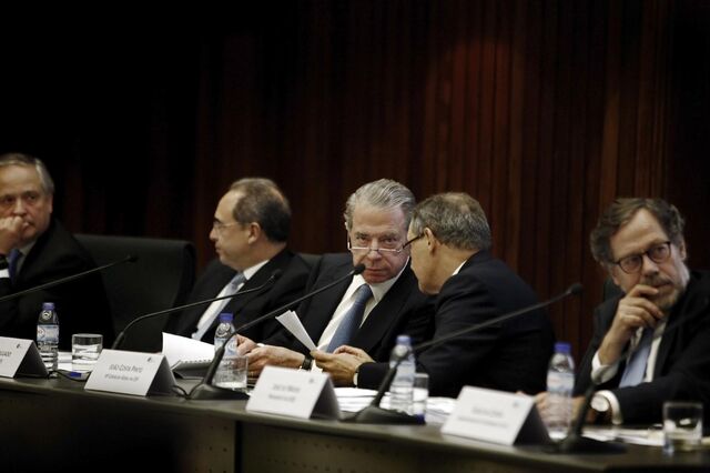Troika vai embora mas dinheiro fica na banca