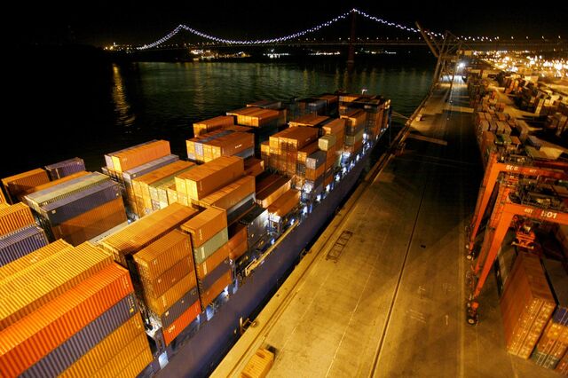 Emprego jovem: Maior 'vaga' na indústria exportadora e tecnologias 