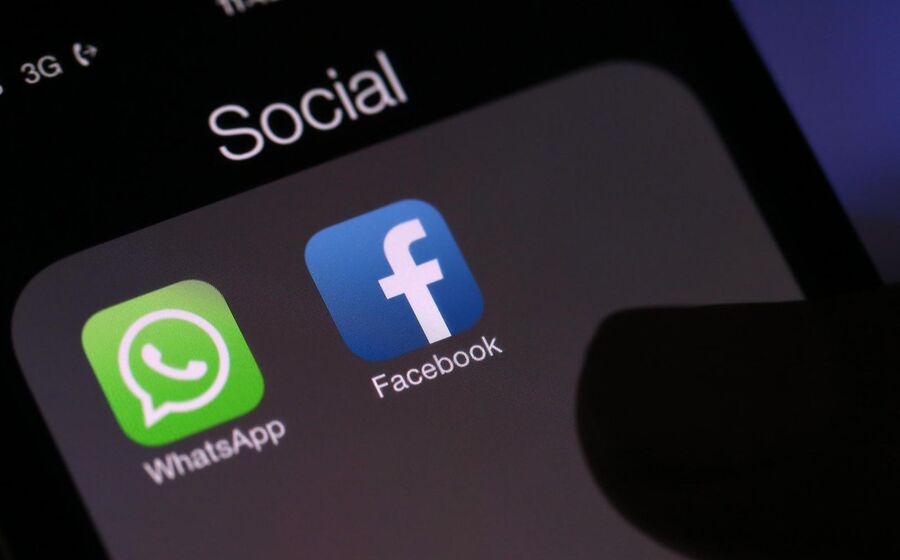 WhatsApp Facebook