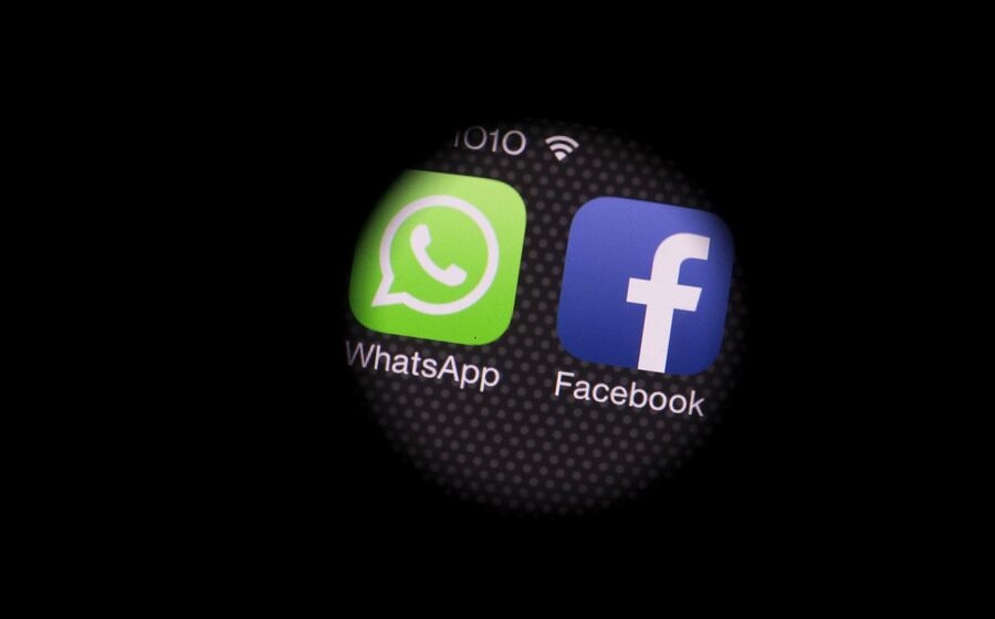 WhatsApp Facebook