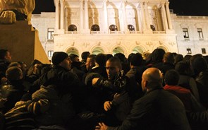 Dez feridos e duas pessoas identificadas na manifestação das forças de segurança