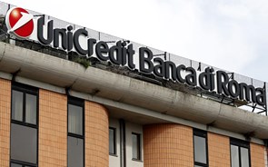 UniCredit promete subir dividendos até 2027, mas 'guidance' para 2025 desilude. Ações caem 3%