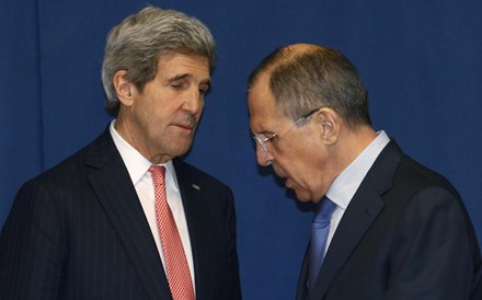 Lavrov diz que não há acordo com EUA, após reunião com Kerry