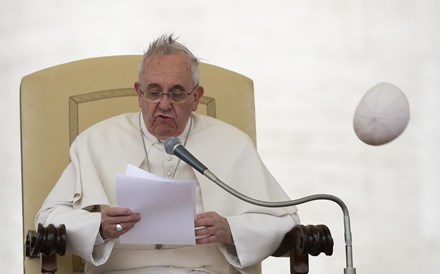 O Papa criticou a elite reunida em Davos.