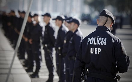 OCDE considera que Portugal tem ainda professores e polícias a mais