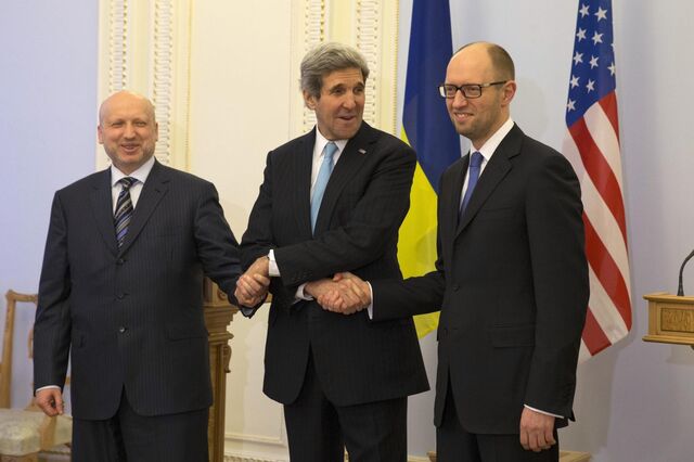 Kerry acusa Rússia de procurar 'pretexto' para 'poder invadir a Ucrânia'