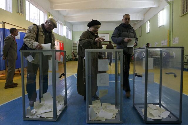 Parlamento da Crimeia pede oficialmente anexação à Rússia