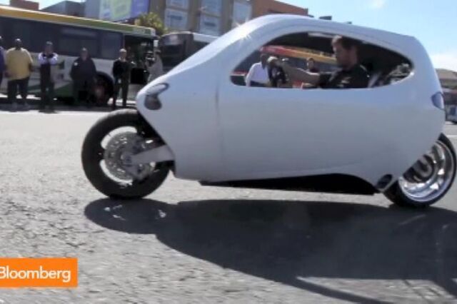 Conheça o veículo de duas rodas que não é uma Scooter ou um motociclo
