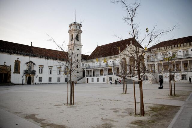 Coimbra vai cobrar propina sete vezes superior a alunos estrangeiros