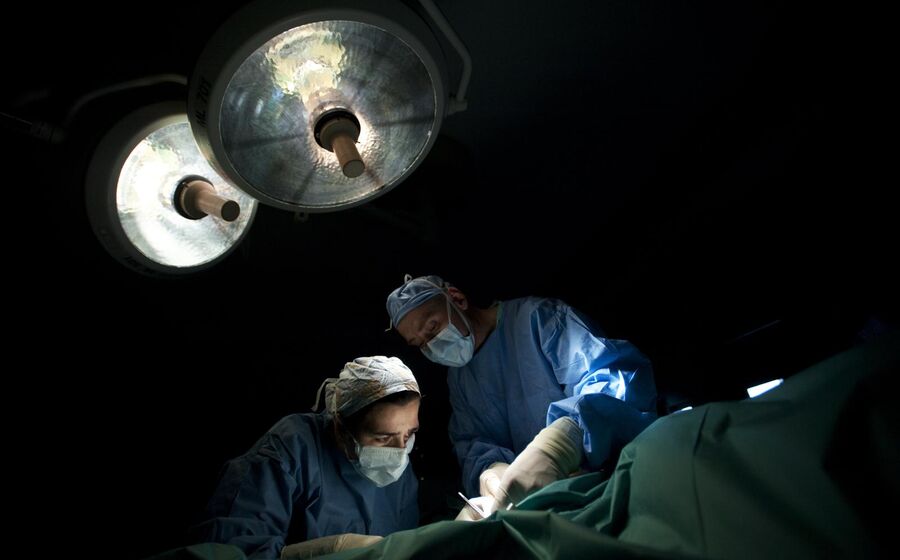 28-03-2014_20_01_18 20 medicos saude hospital jpg