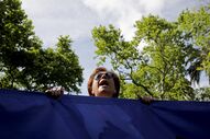 Desfile do 25 de Abril que assinala os 40 anos da revolução dos cravos