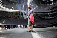Desfile do 25 de Abril que assinala os 40 anos da revolução dos cravos