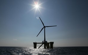 Projecto eólico no mar supera ondas de 17 metros e ventos de 111 quilómetros/hora 