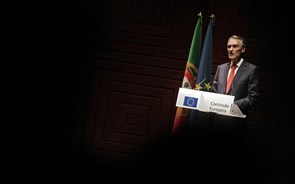 Cavaco Silva reitera necessidade de sistema fiscal 'competitivo e estável'