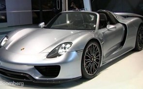 O novo Porsche, que custa 850 mil dólares, é muito barato para o que oferece