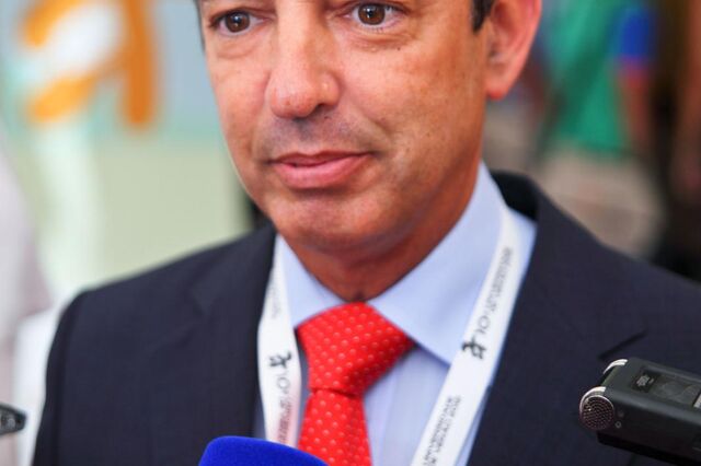 Carlos Coelho questiona Bruxelas sobre direitos de passageiros da Ryanair