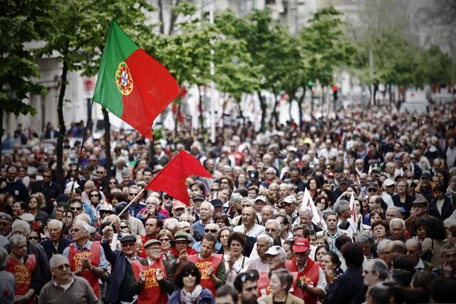 Reversão de medidas sobre contratação colectiva no topo da agenda sindical