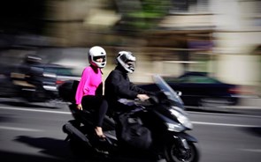 Governo aprova carta de condução para motos a partir dos 14 anos