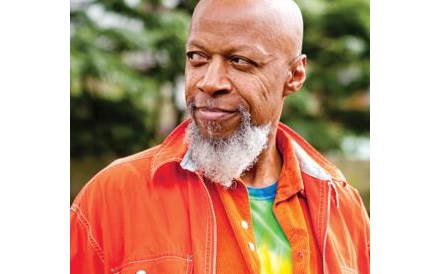 Laraaji: A vibração dos céus connosco