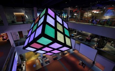 Rubik: O cubo que combina cores há 40 anos