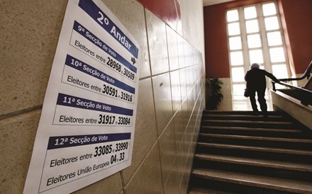 Voto eletrónico e 'call center' nas Europeias custam 275 mil euros