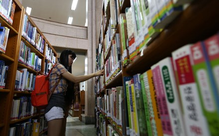 A venda de livros registou uma queda de 3% em 2015.