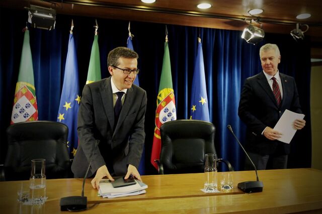 Governo calendariza plano vago de reformas até 2015