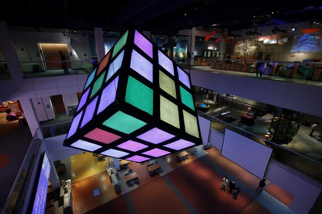 Rubik: O cubo que combina cores há 40 anos