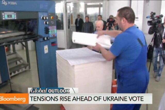 Ucranianos preparam-se para votação perigosa