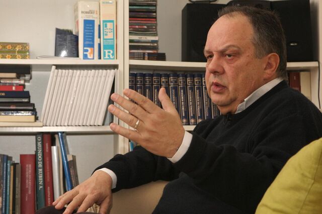João Soares acusa António Costa de 'crise de egocentrismo'