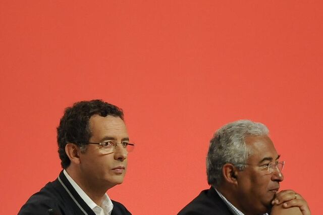 Costa pede congresso. Seguro regista. Ilustres posicionam-se 
