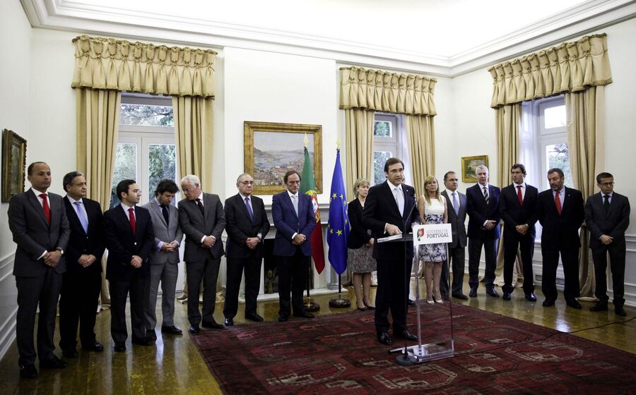 Passos Coelho anuncio saida limpa