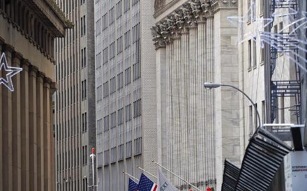 Wall Street regressa aos ganhos