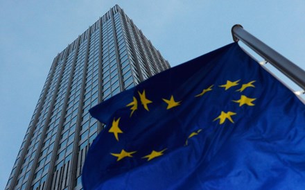 Crescimento da Zona Euro revisto em alta para 2,2% no segundo trimestre