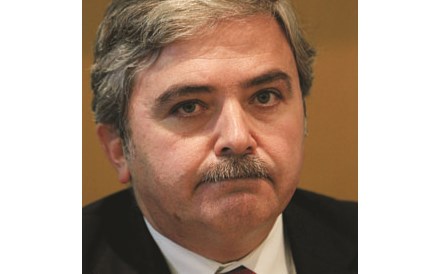 Quem é Amílcar Morais Pires?