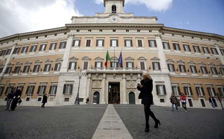 Desde Maio que os fundos preferem a dívida pública italiana à portuguesa