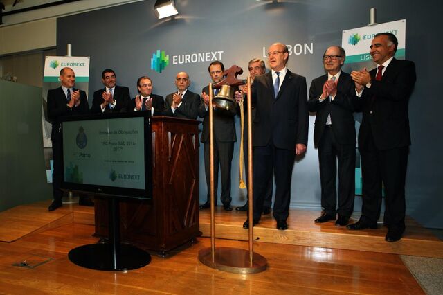 FC Porto capta 50 milhões de euros em dívida junto de 3.916 investidores de retalho