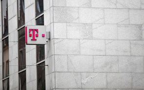 T-Mobile passa de prejuízos para lucros de 101 milhões de dólares