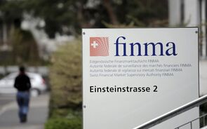 Como um rasto de dinheiro sujo da Venezuela ao Irão levou à falência de um banco suíço