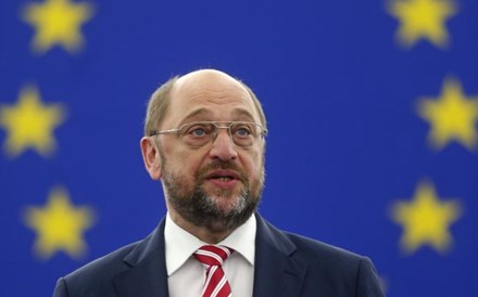 Martin Schulz: 'Não devemos pedir mais medidas aos gregos' - DN