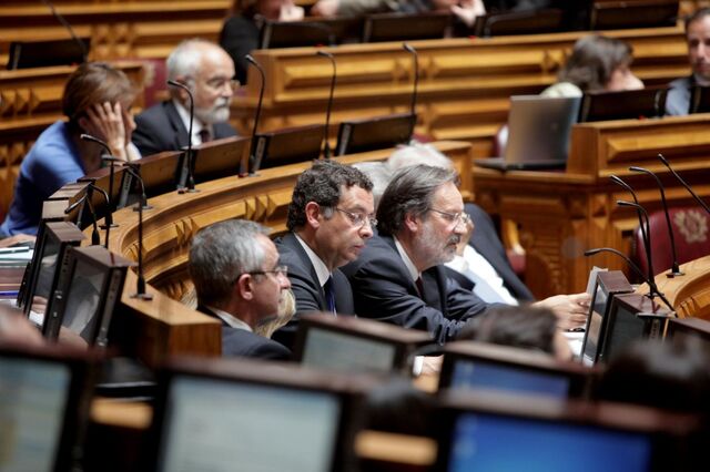 PS elege novo líder e direcção da bancada na sexta-feira
