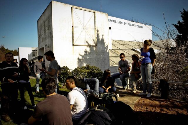 Arquitectura e engenharia civil perderam 24% das vagas do ensino superior em dois anos  