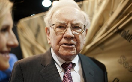 Após admitir que foi um 'grande erro' investir na Tesco, Buffett reduz participação na empresa