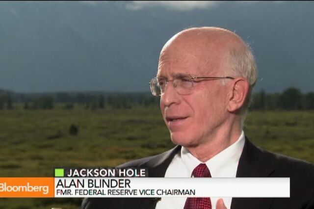 Alan Blinder: A Fed vai subir a taxa de juro 'muito lentamente'