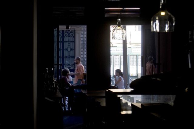 ANEBE 'saúda' harmonização da idade do consumo de álcool